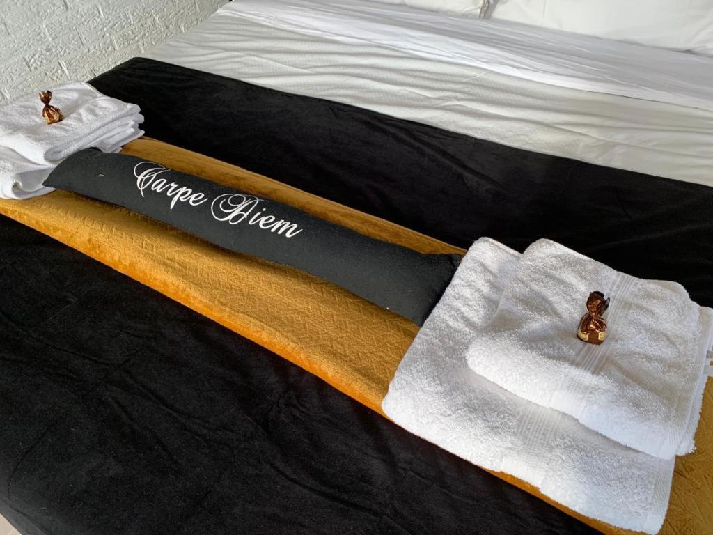 Bed and Breakfast Sleepzzz Heusden  Esterno foto